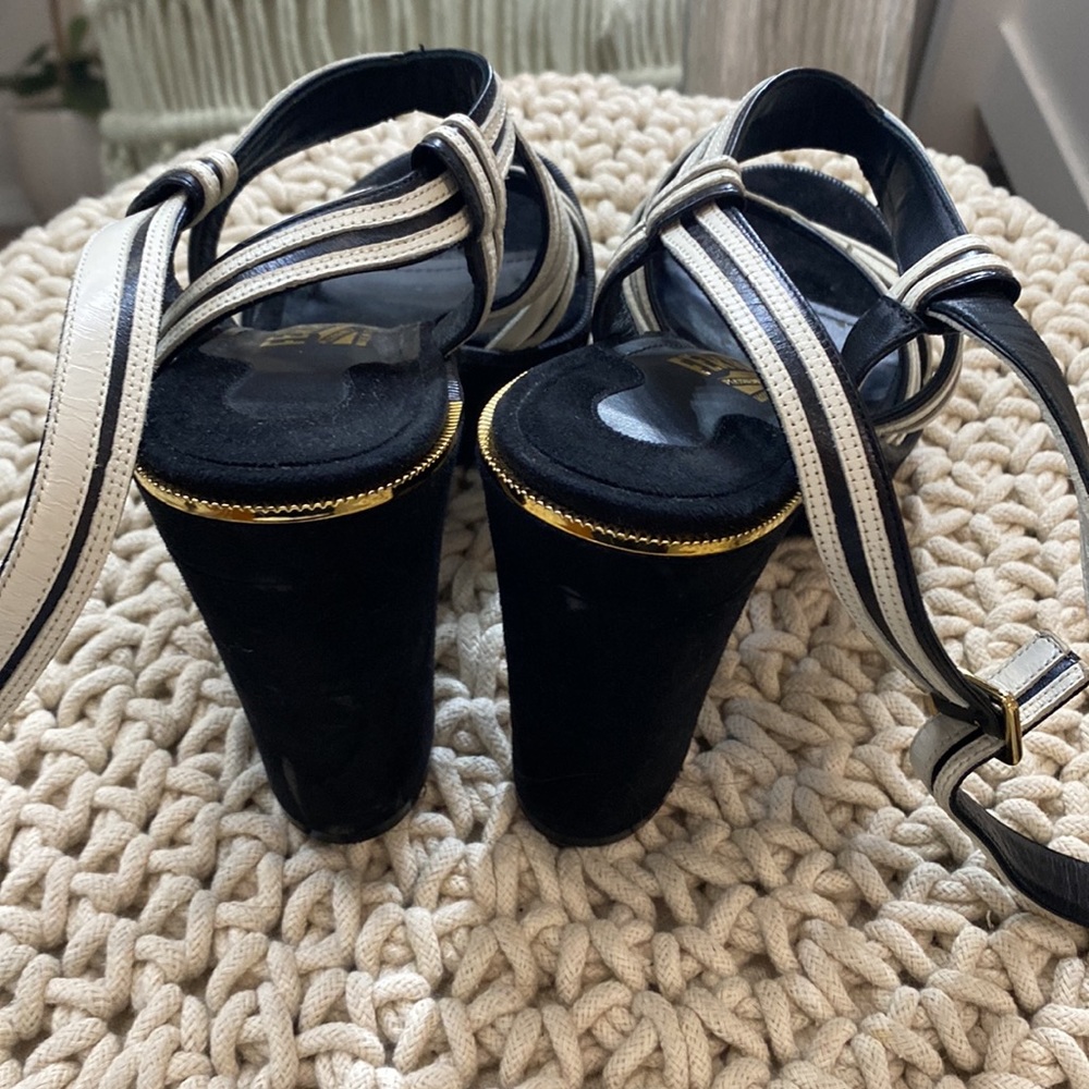 Ferragamo heels - Picture 10 of 13